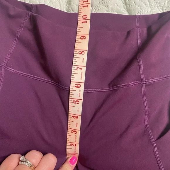 Fabletics Size Small Oasis PureLuxe High-Waisted Crop Leggings Burgundy Pockets - Picture 4 of 6